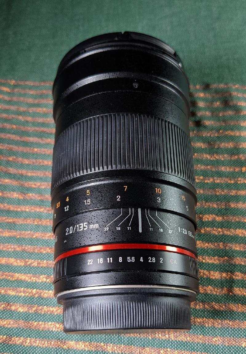 Samyang 135 mm Canon + bague Sony