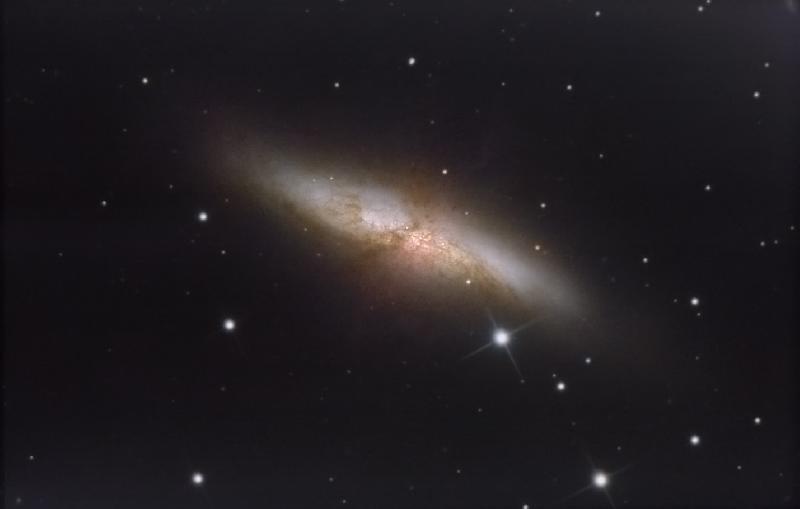 M82-T300-couleurIrRVB M82-T300-couleurIrRVB