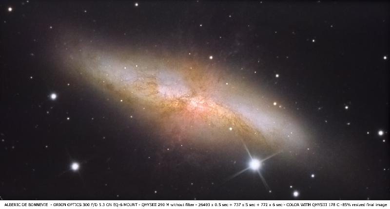 M82-colorisée-contraste M82-colorisée-contraste
