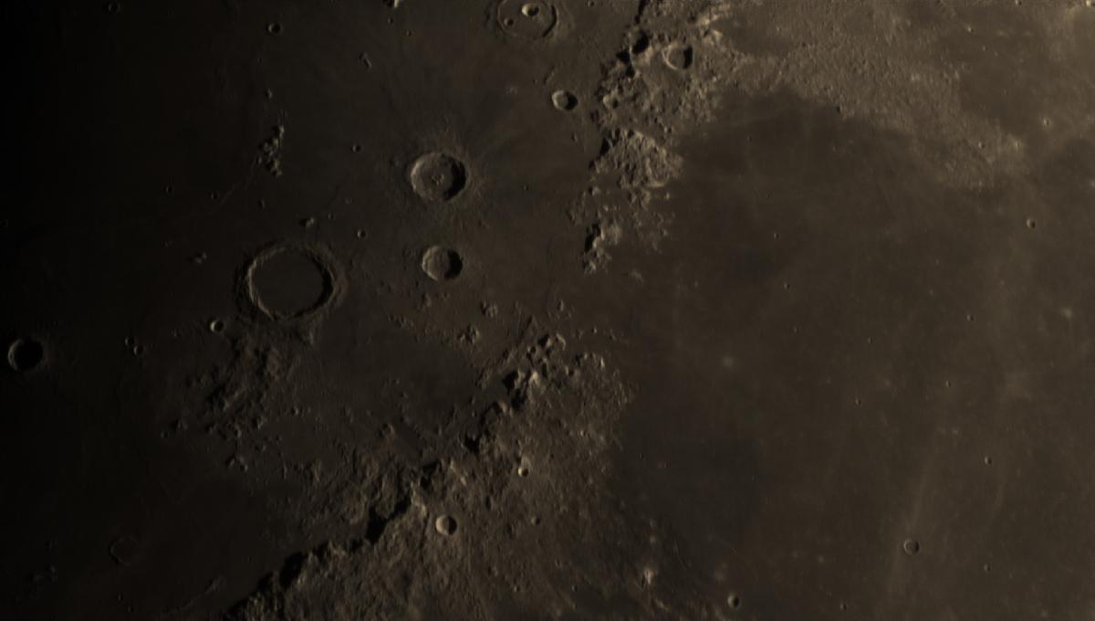 Lune 16/08/2021 - 20h10 GMT