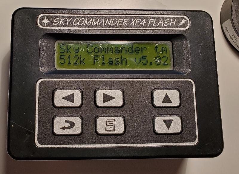SkyCommander XP4 Flash avec encodeurs pour télescope Dobson ou équatorial SkyCommander XP4 Flash avec encodeurs pour télescope Dobson ou équatorial