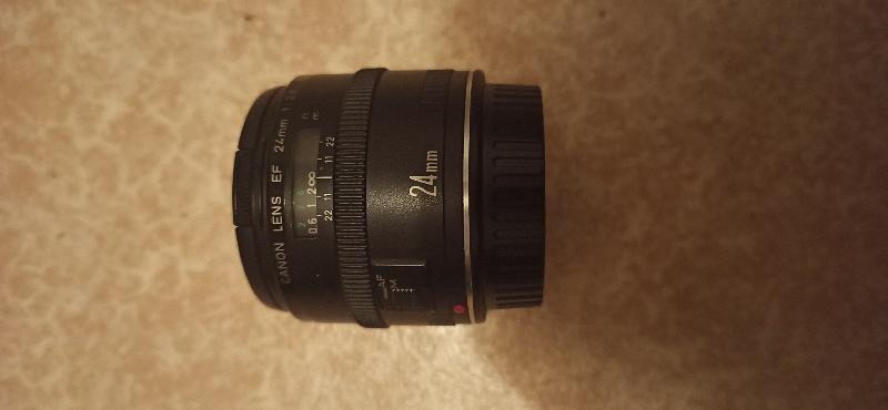 Objectif Canon EF 24 mm
