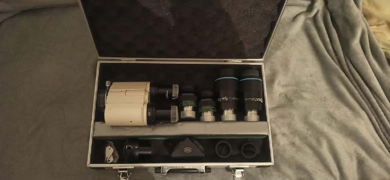 Ensemble binoculaire Baader Planétarium Zeiss Mark V + oculaires Televue et Vixen + accessoires Ensemble binoculaire Baader Planétarium Zeiss Mark V + oculaires Televue et Vixen + accessoires