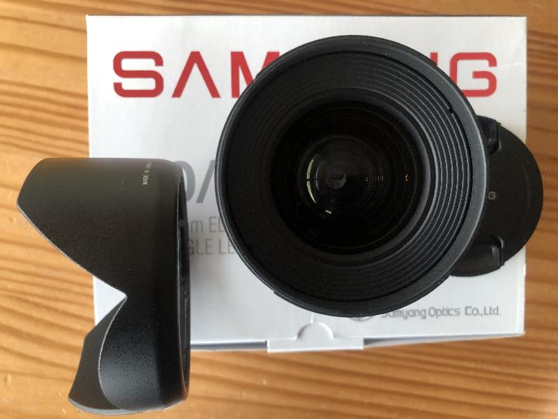 Samyang 16 mm / F 2.0 ED AS UMC CS monture Canon EF-S