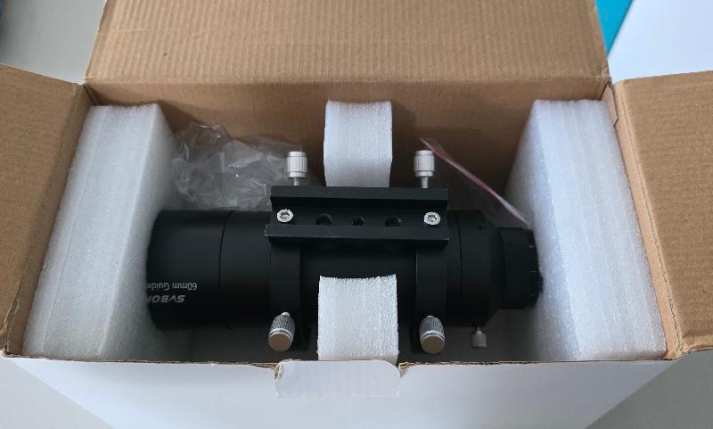 Lunette SVBony carton