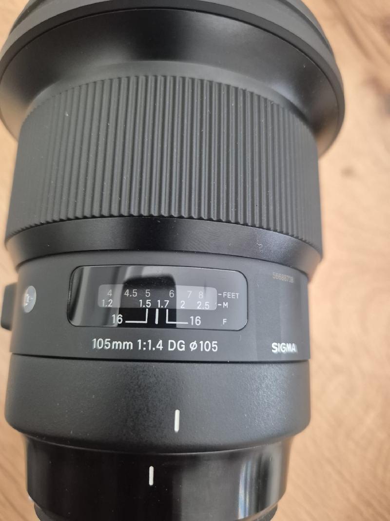 Sigma 105 1.4 Canon EF