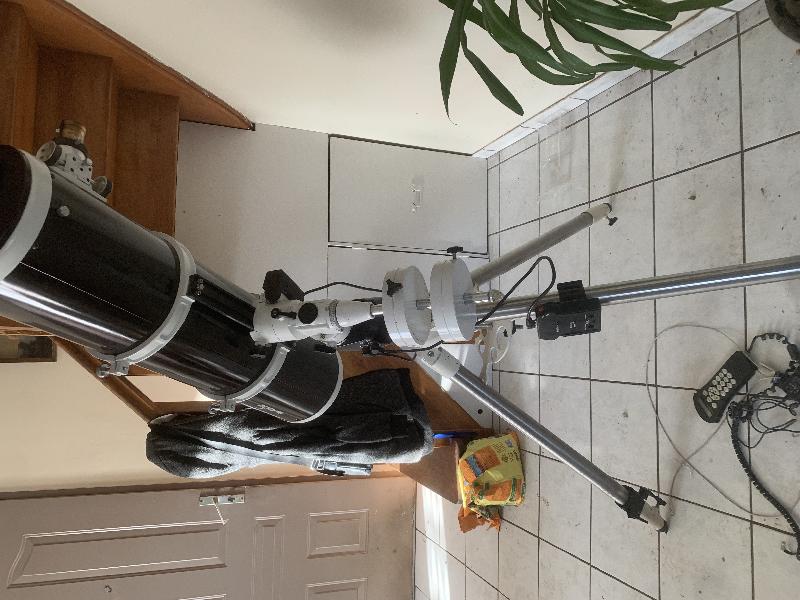 Télescope N 200/1000 Explorer 200P EQ5 Pro SynScan GoTo Télescope N 200/1000 Explorer 200P EQ5 Pro SynScan GoTo