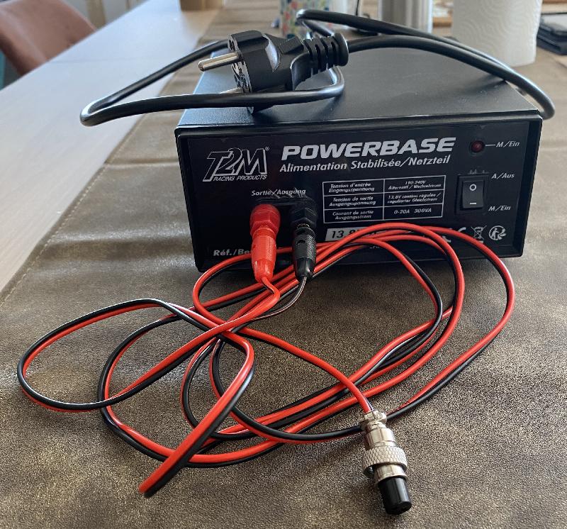 Alimentation Powerbase T2M 13,8V + câble alimentation monture équatoriale Alimentation Powerbase T2M 13,8V + câble alimentation monture équatoriale