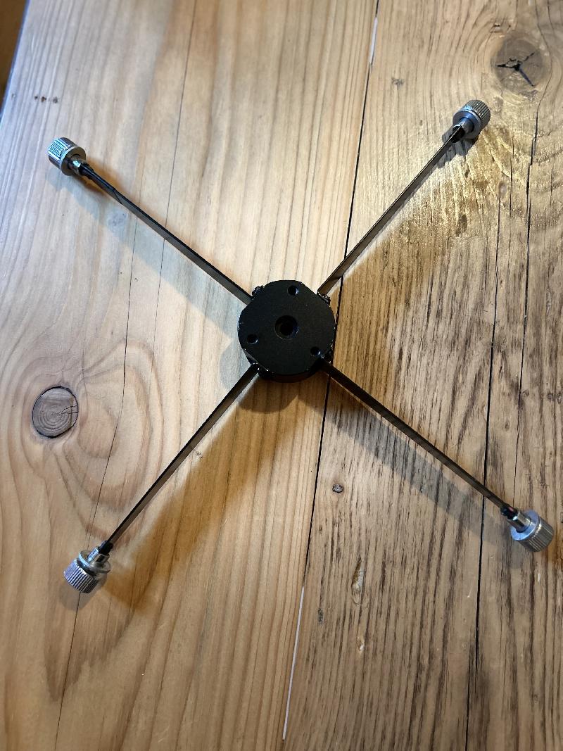 Araignée Newton 250 Quattro