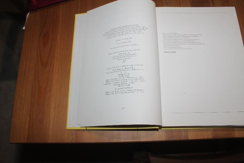 Visual Astronomy of the Deep Sky - Roger N. Clark