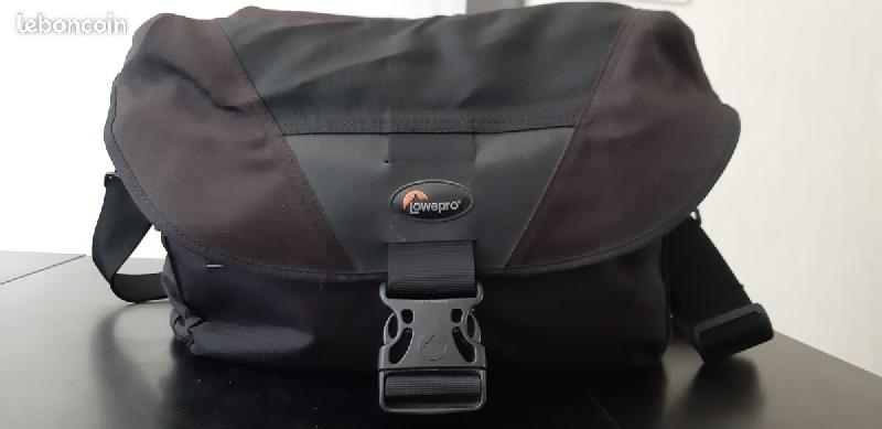 Sac photo Lowepro Stealth reporter D550 AW Sac photo Lowepro Stealth reporter D550 AW