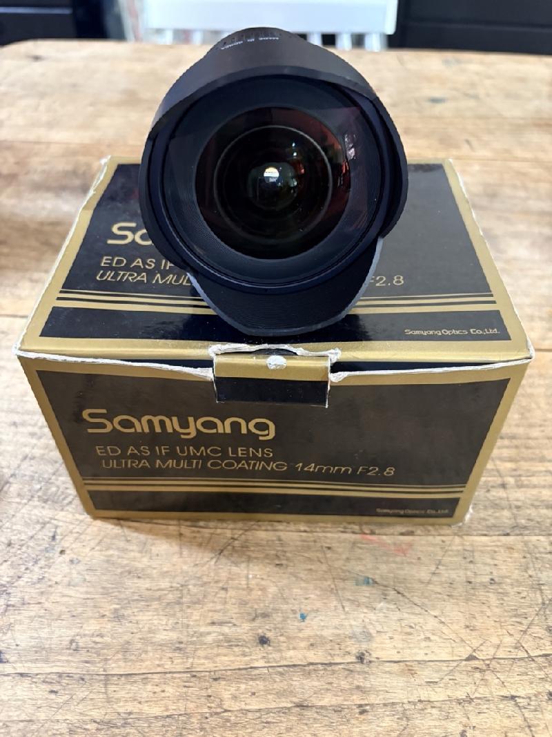 Objectif Samyang 14mm f2.8