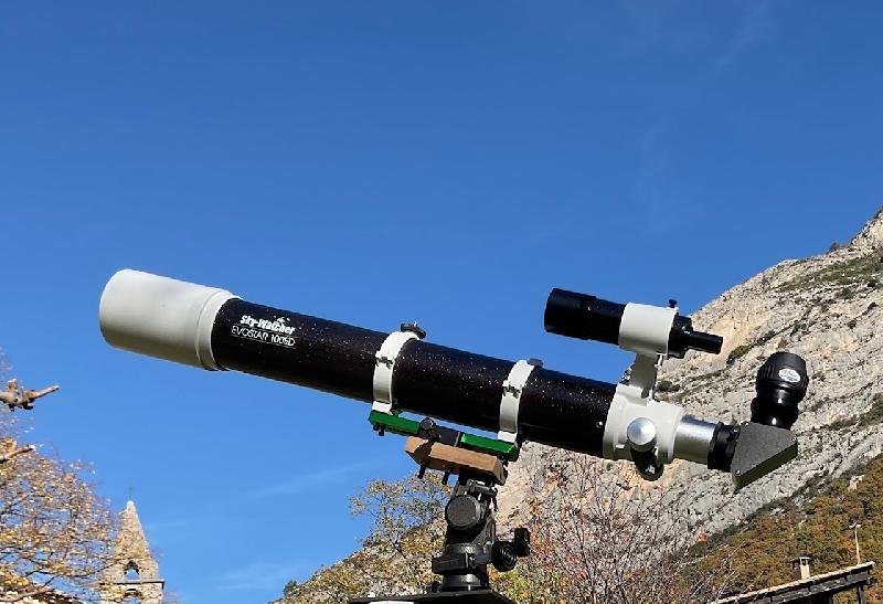 Lunette Sky Watcher 100 ED Black Diamond