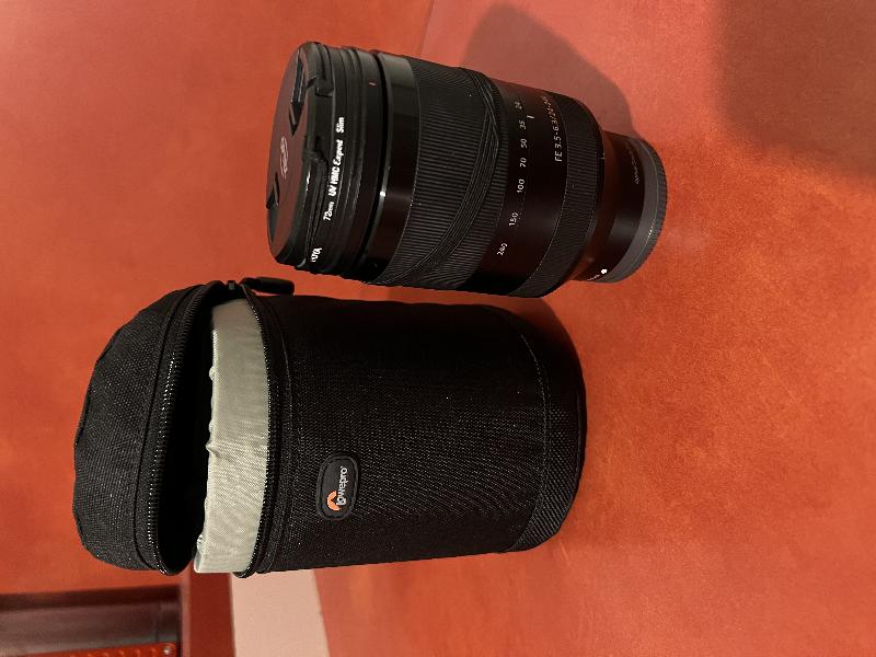 Objectif Sony Zoom 24-240mm f/3.5-6.3 monture FE Objectif Sony Zoom 24-240mm f/3.5-6.3 monture FE
