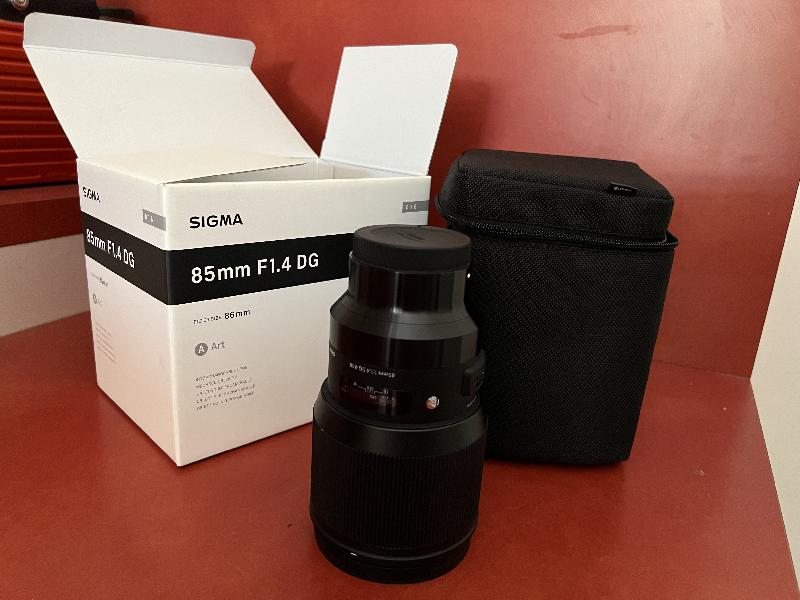 Package de 3 objectifs (zoom 24-240, fixe 14mm, fixe 85mm) pour Sony monture FE Package de 3 objectifs (zoom 24-240, fixe 14mm, fixe 85mm) pour Sony monture FE
