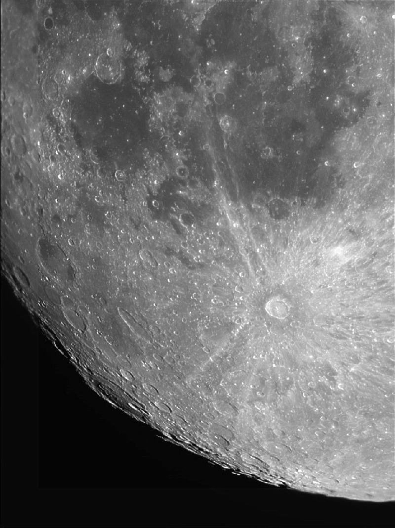 En attendant que la Lune émerge En attendant que la Lune émerge
