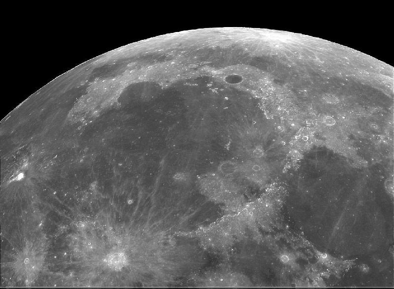 Nord de la Lune le 11 04 2017 Nord de la Lune le 11 04 2017