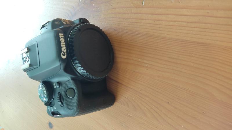 Canon EOS 100D défiltré partiel (total sur demande), 7000 déclenchements Canon EOS 100D défiltré partiel (total sur demande), 7000 déclenchements