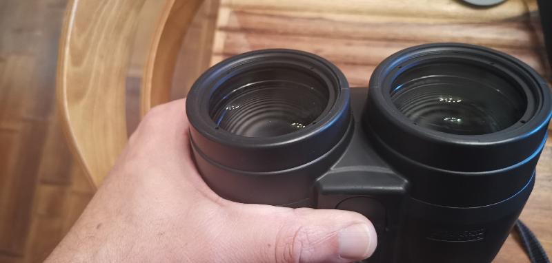 Canon stabilisée 15x50 is AW Canon stabilisée 15x50 is AW