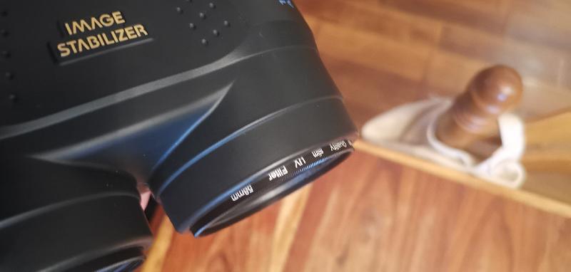 Canon stabilisée 15x50 is AW Canon stabilisée 15x50 is AW