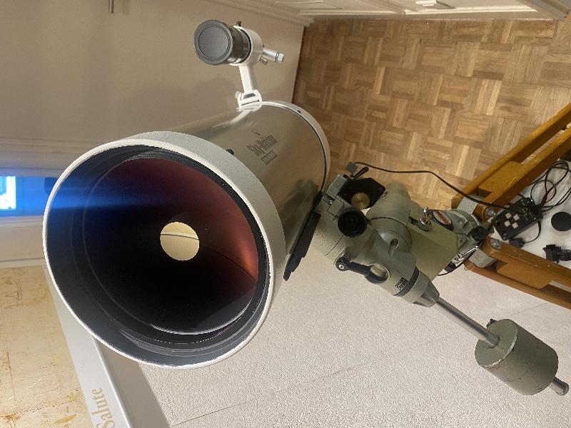 Skywatcher Maksutov 127/1500 + monture Vixen GP Skywatcher Maksutov 127/1500 + monture Vixen GP