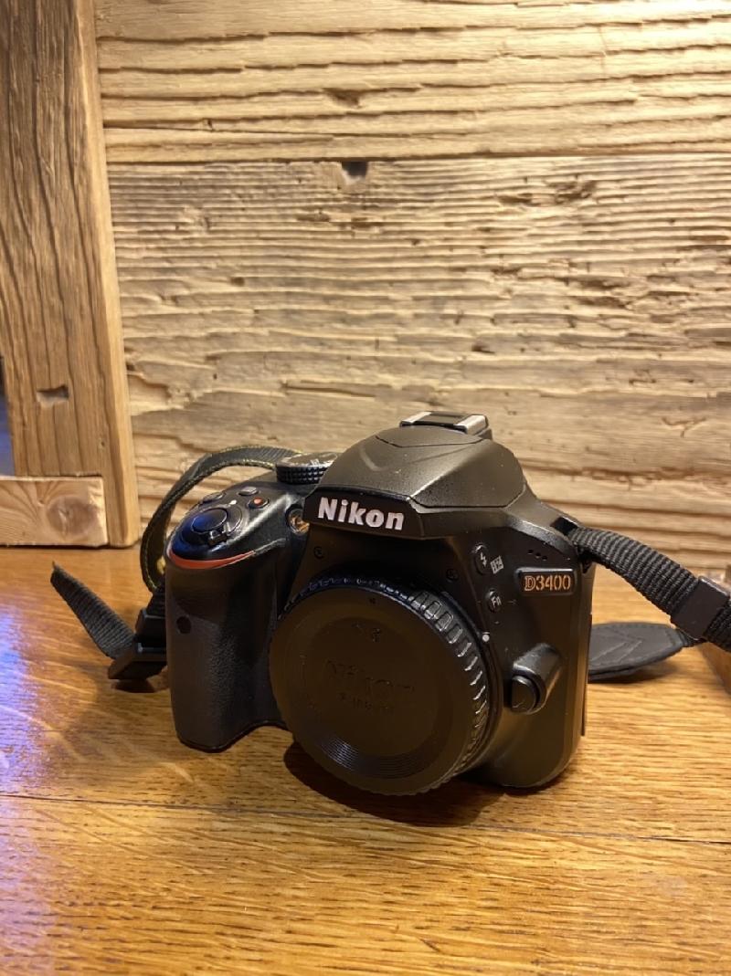 Nikon D3400