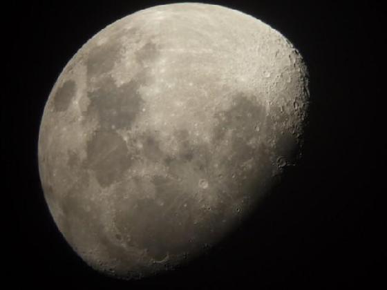 Lune 16/03/2011