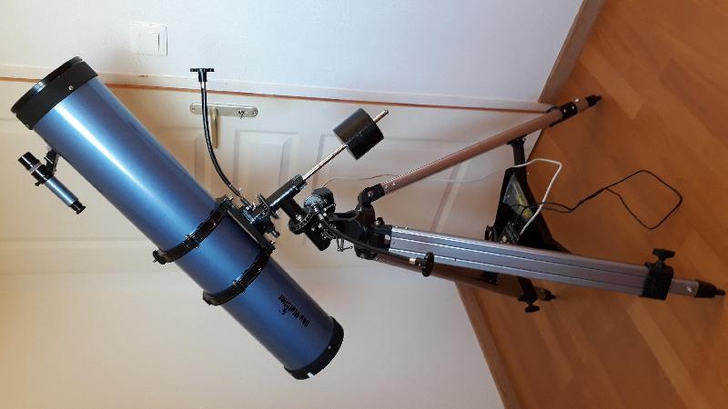 Télescope SKYWATCHER 130/900 motorisé en AD Télescope SKYWATCHER 130/900 motorisé en AD