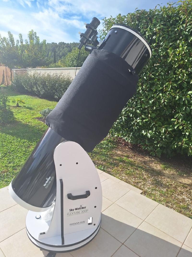 Dobson Sky-Watcher 300mm FlexTube Goto (StarSense) Dobson Sky-Watcher 300mm FlexTube Goto (StarSense)