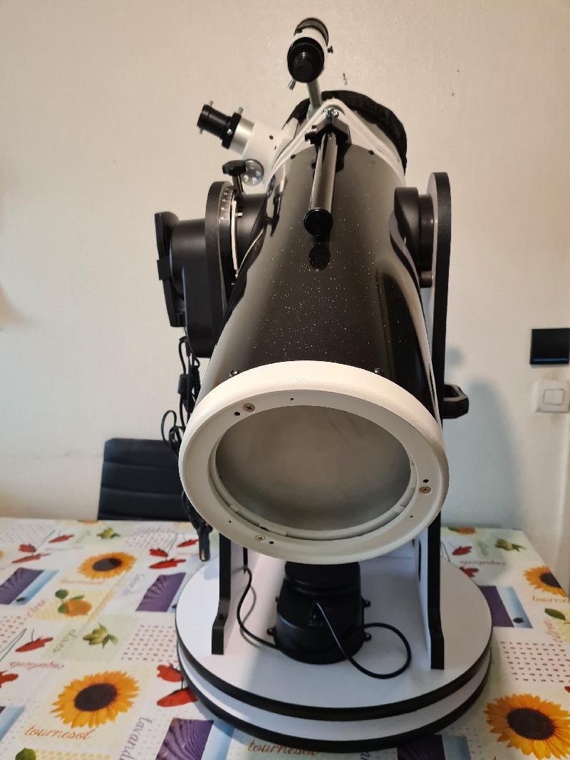 SKY-WATCHER Dobson FlexTube 200/1200 GoTo SKY-WATCHER Dobson FlexTube 200/1200 GoTo