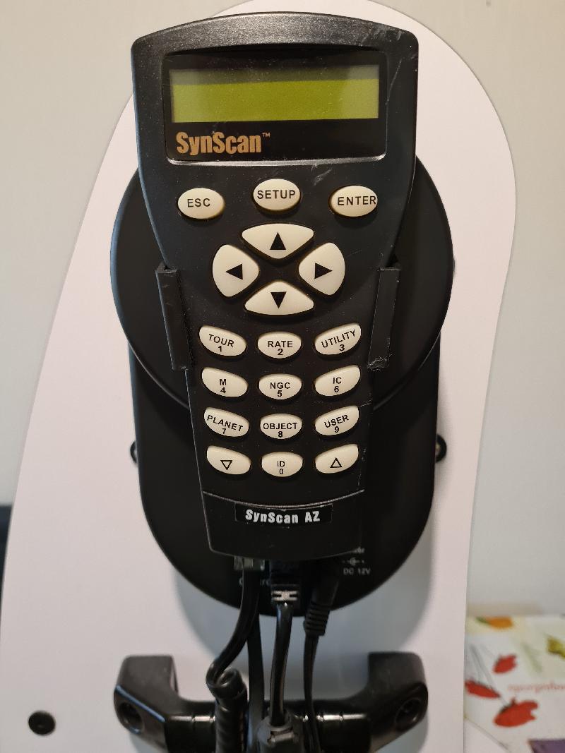 SKY-WATCHER Dobson FlexTube 200/1200 GoTo SKY-WATCHER Dobson FlexTube 200/1200 GoTo