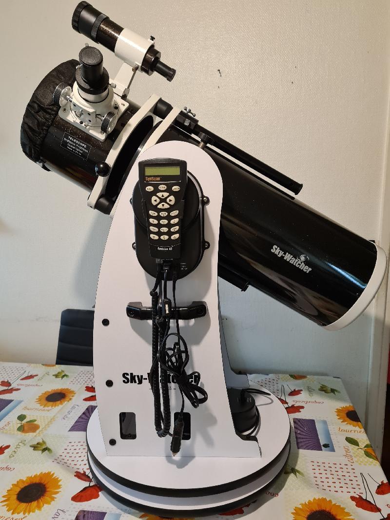 SKY-WATCHER Dobson FlexTube 200/1200 GoTo SKY-WATCHER Dobson FlexTube 200/1200 GoTo