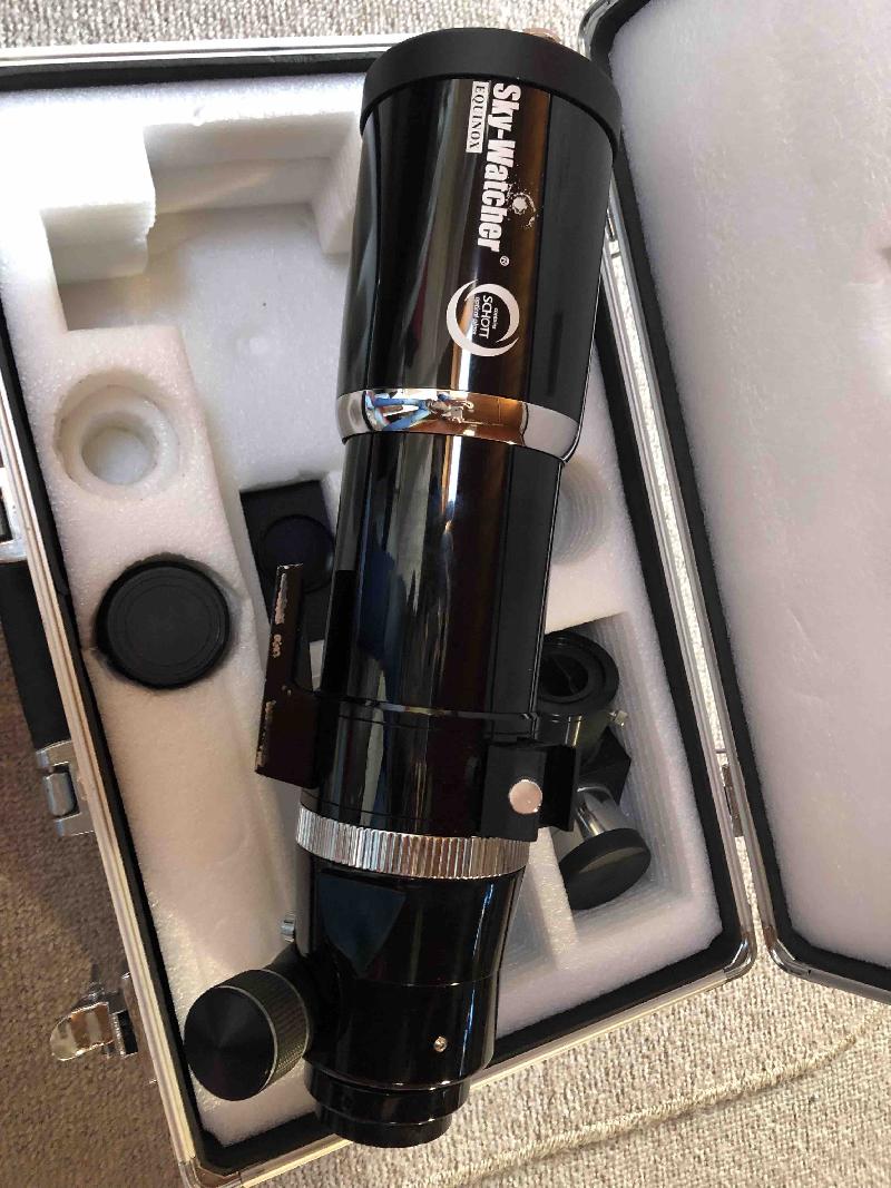 Télescope réfracteur Skywatcher Equinox ED80 APO PRO avec accessoires en option Télescope réfracteur Skywatcher Equinox ED80 APO PRO avec accessoires en option
