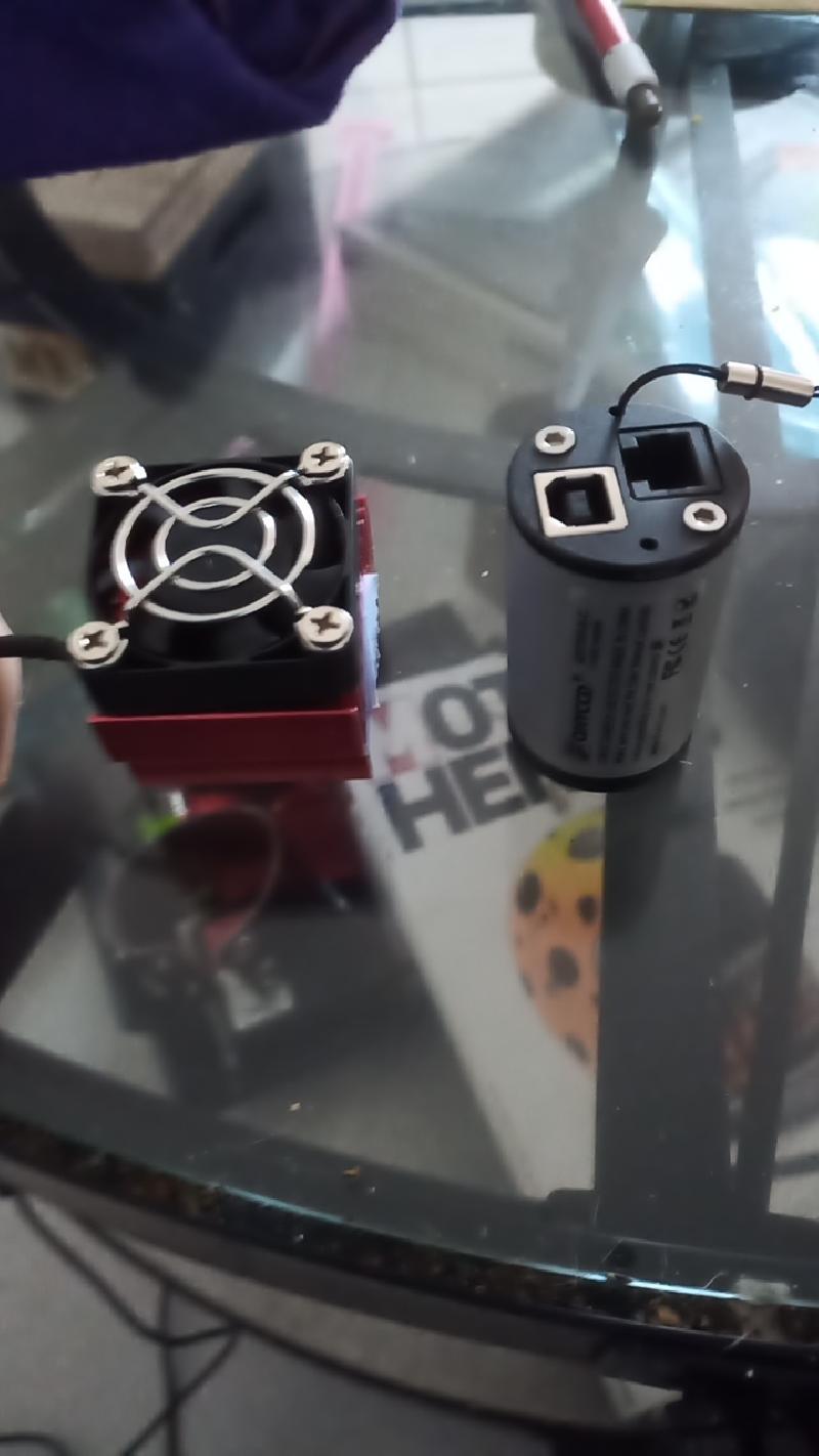 Qhy 5LII c, caméra planétaire autoguidage. Qhy 5LII c, caméra planétaire autoguidage.