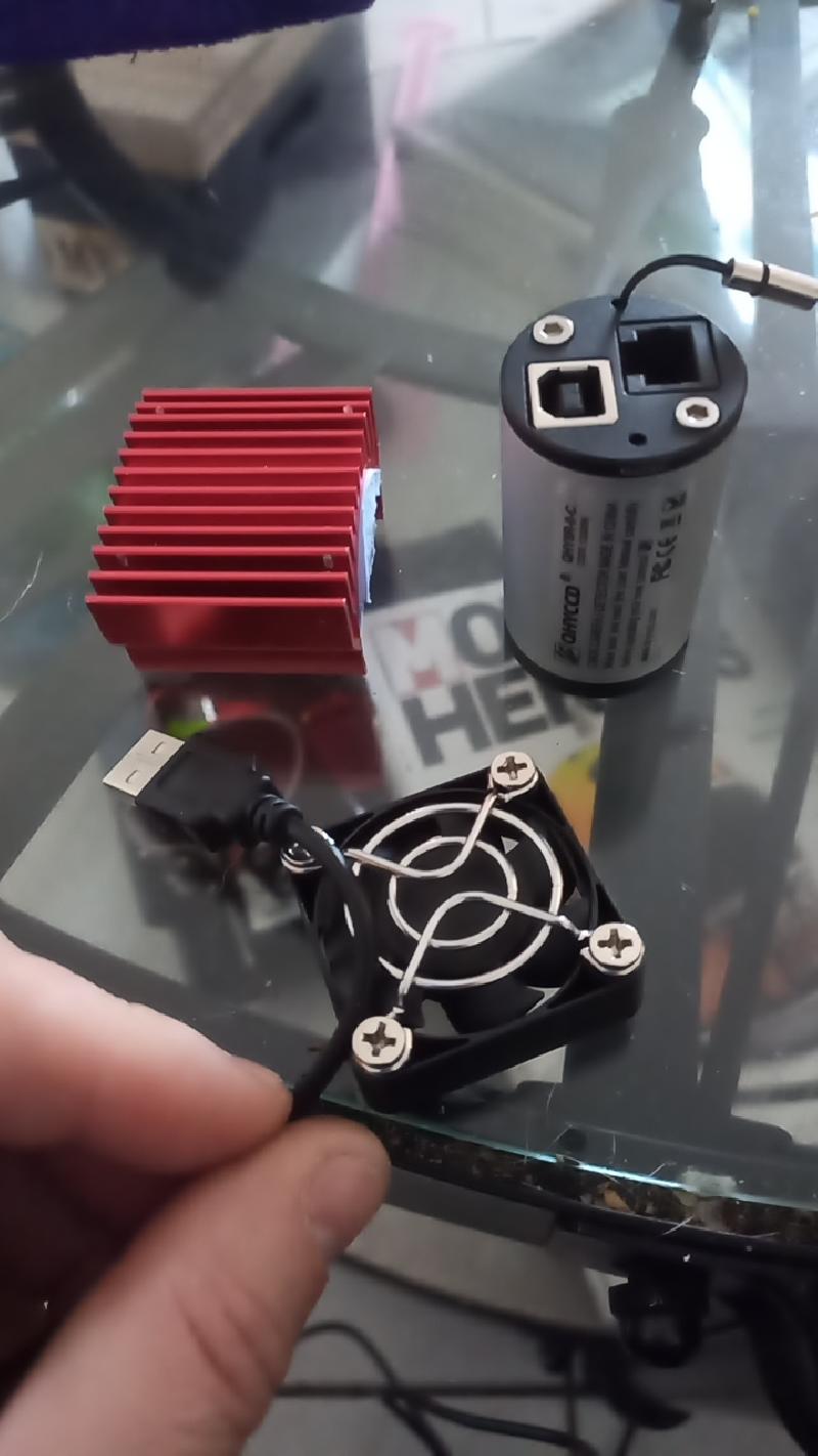 Qhy 5LII c, caméra planétaire autoguidage. Qhy 5LII c, caméra planétaire autoguidage.
