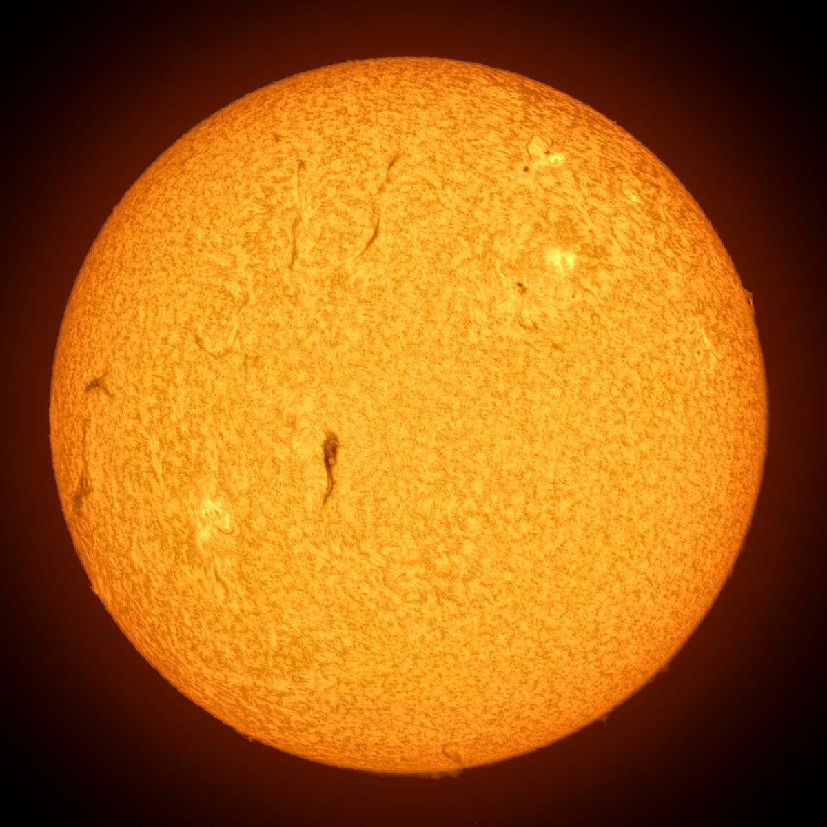 Le soleil en H-Alpha le 18/04/2025