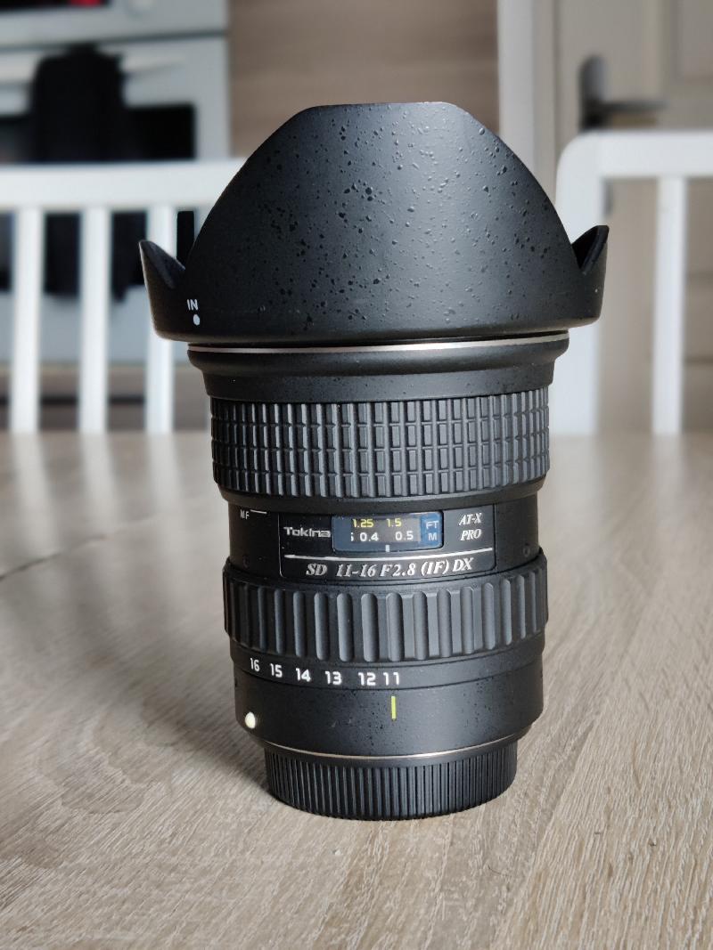 Objectif grand angle Tokina 11-16 mm Objectif grand angle Tokina 11-16 mm