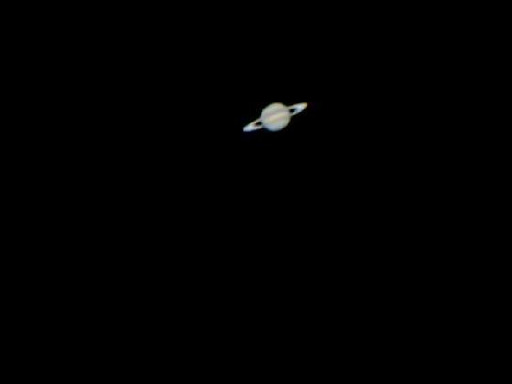 Première image de Saturne Première image de Saturne
