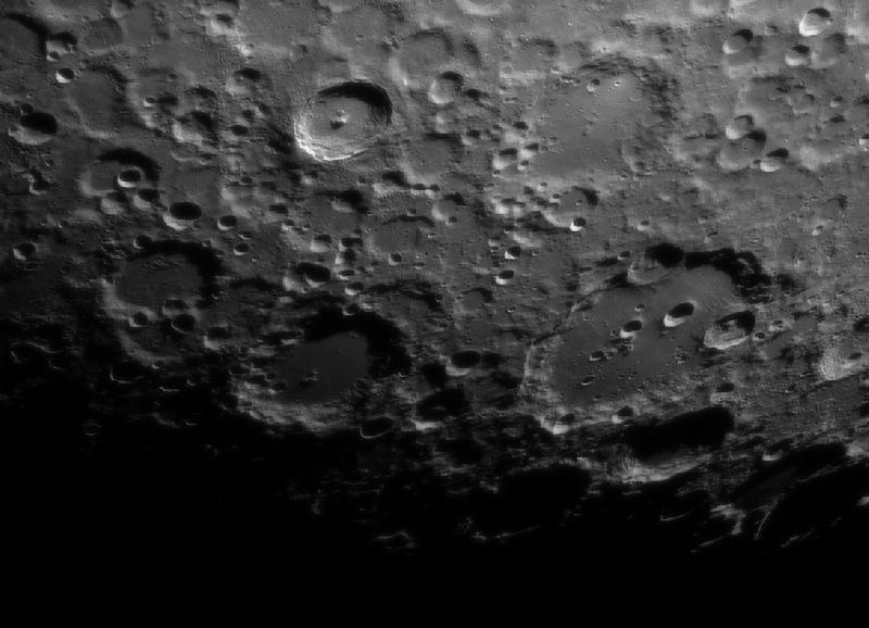 Clavius Edge C8 foyer