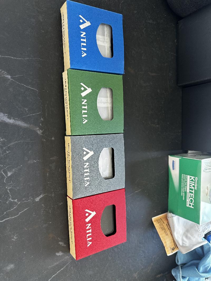 Filtres Antlia Vpro LRGB et possibilités pour SHO 2" montés Filtres Antlia Vpro LRGB et possibilités pour SHO 2" montés