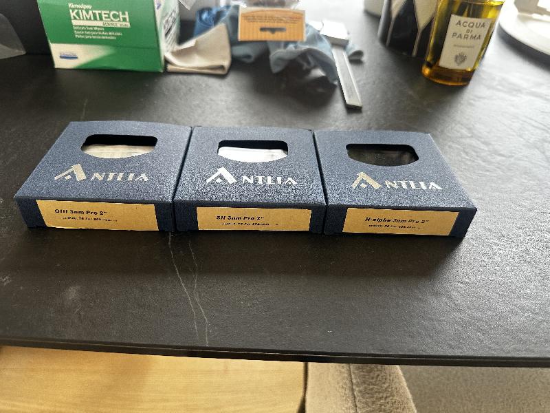 Filtres Antlia Vpro LRGB et possibilités pour SHO 2" montés Filtres Antlia Vpro LRGB et possibilités pour SHO 2" montés