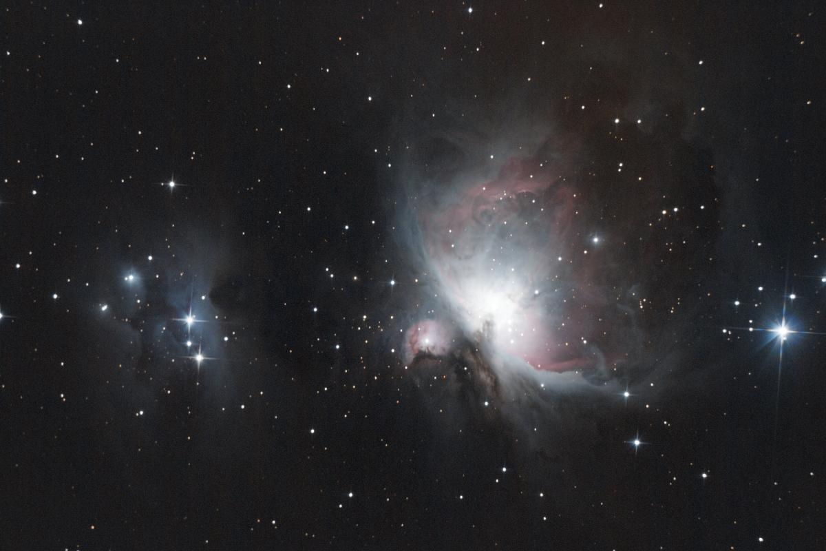 M42 - La Nébuleuse d'Orion M42 - La Nébuleuse d'Orion
