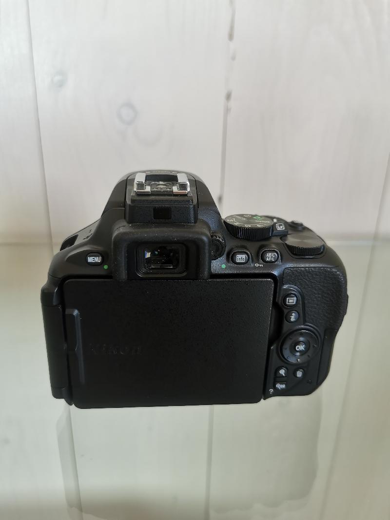 Nikon D5600 (défiltré pour astrophotographie)