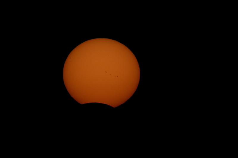 Eclipse au Mont Saint Michel - 20h54 Eclipse au Mont Saint Michel - 20h54