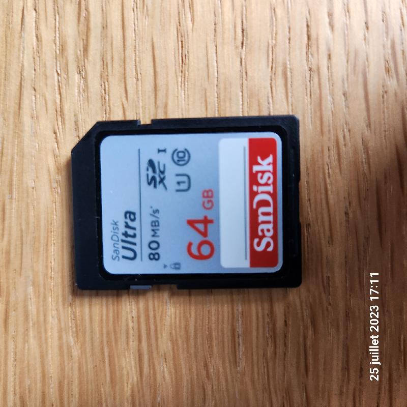 Nikon D750 + divers accessoires Nikon D750 + divers accessoires