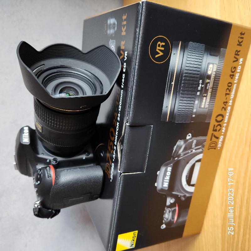 Nikon D750 + divers accessoires Nikon D750 + divers accessoires
