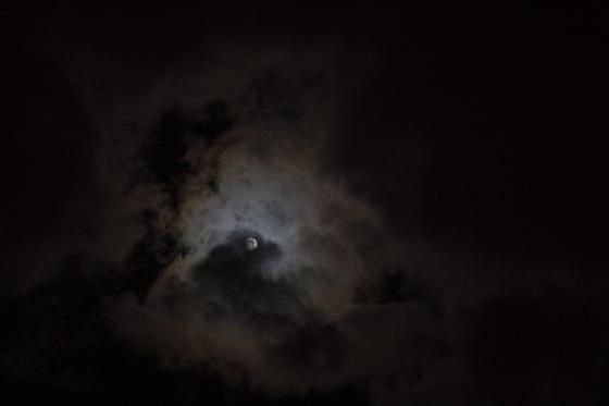 Lune avec nuage (27/09/2012)