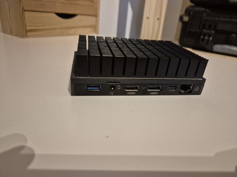 Mele Quieter 3Q 8GB RAM 500 GB SSD Mele Quieter 3Q 8GB RAM 500 GB SSD