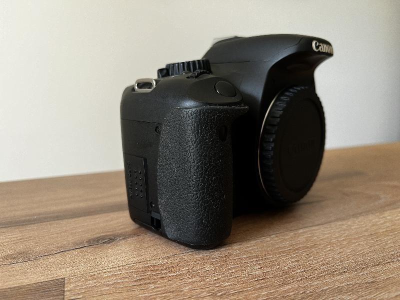Canon 550D défiltré (LPF-1) 