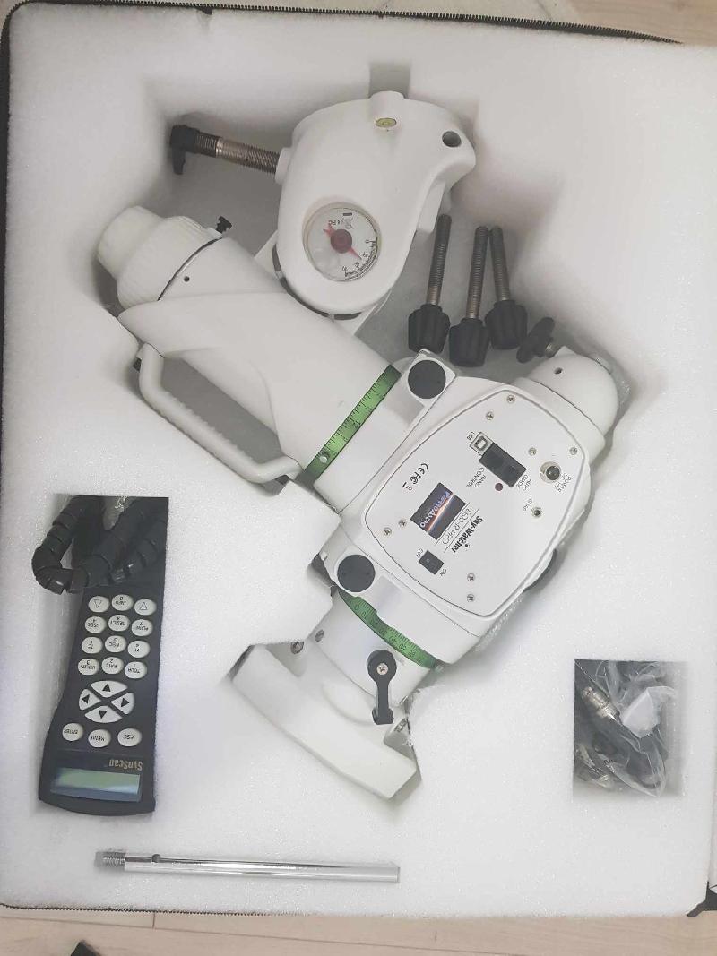 Monture eq6-R skywatcher Monture eq6-R skywatcher
